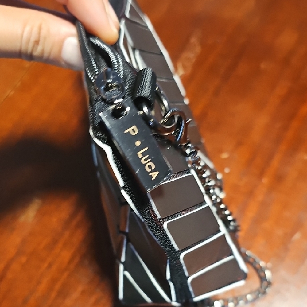 P.Luca Black and Silver - Picture 8 of 10